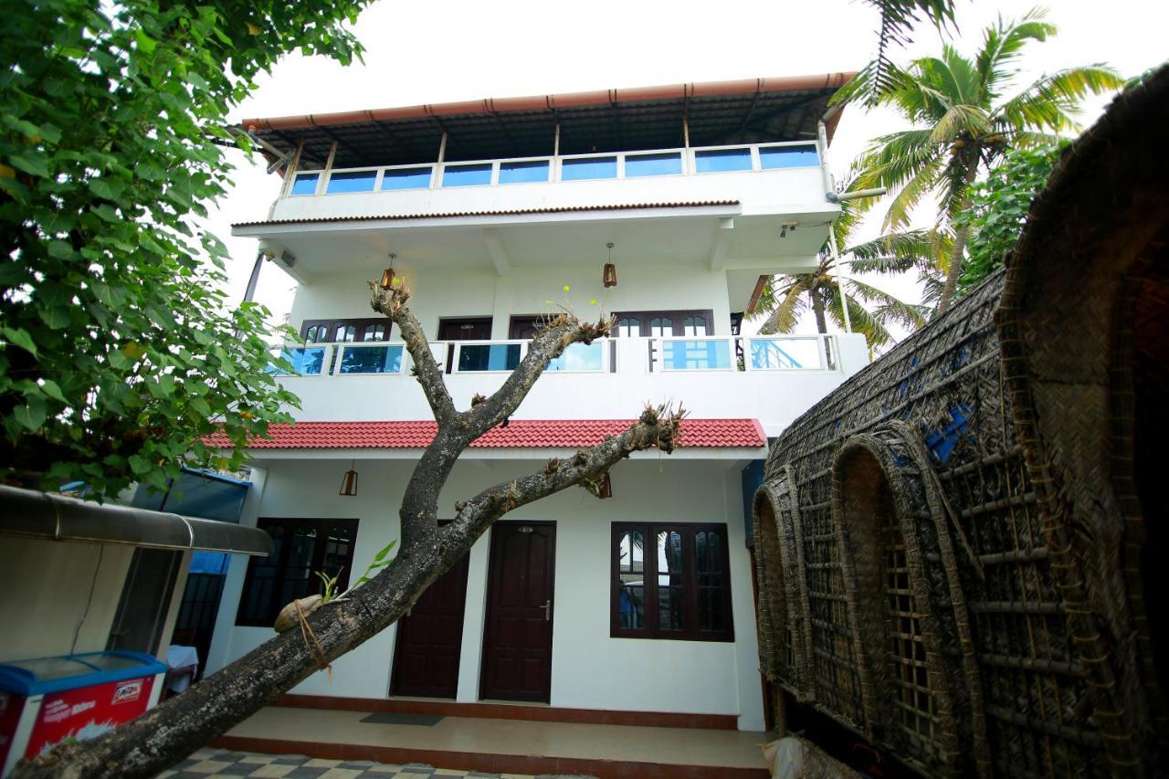 Shalom Beach Residency Alappuzha Extérieur photo
